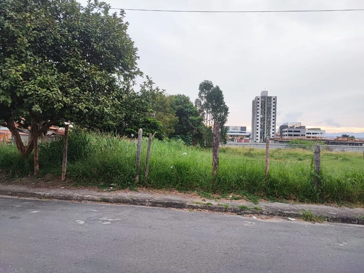 Foto do imóvel Terreno à venda 300M², Alto do Cardoso, Pindamonhangaba - SP