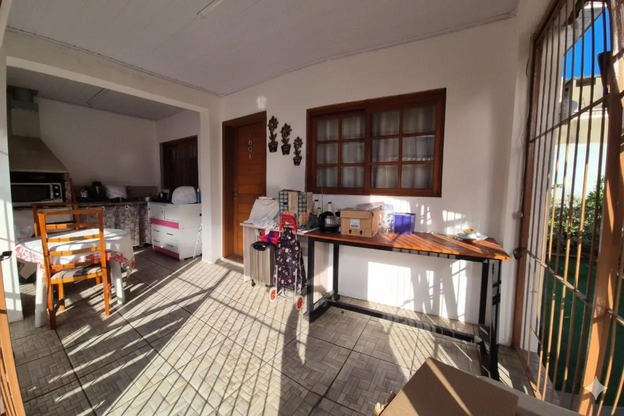 Imagem Casa 5 Quartos 2 Suítes com Piscina e Anexo | Formoza Alvorada RS