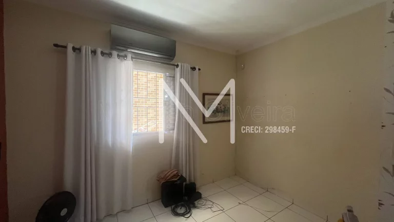 Imagem Casa à Venda 4 Quartos 1 Suíte 225m² - Bairro Monte Castelo