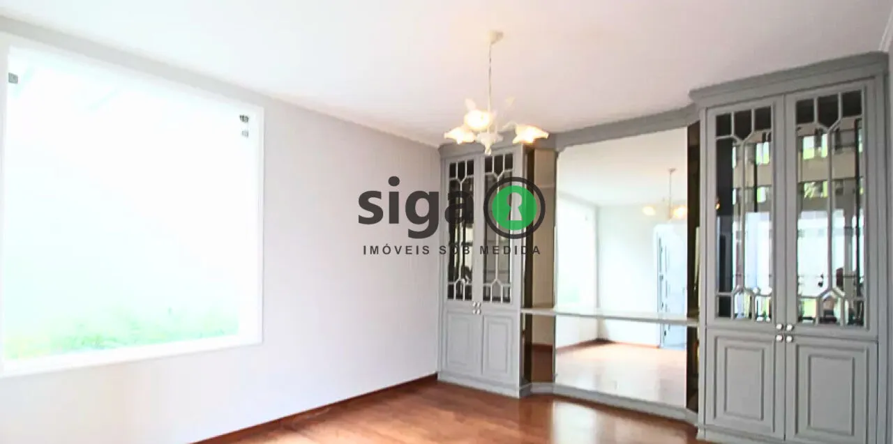 Imagem Casa de condomínio à venda com 265m², 3 quartos e 4 vagas no Panamby