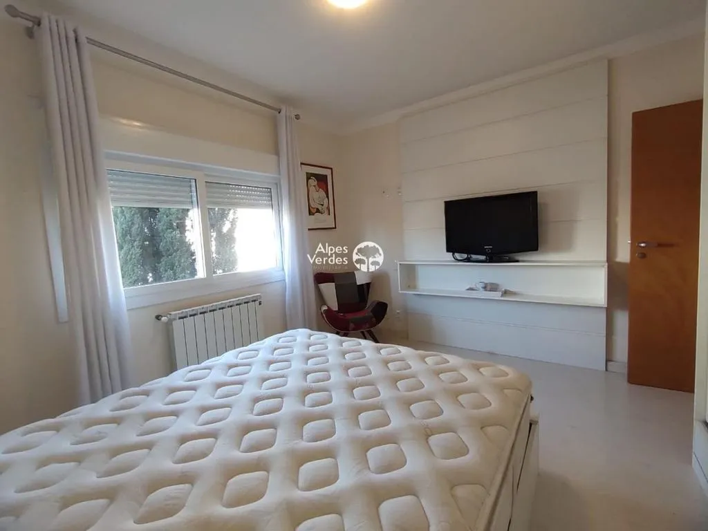 Imagem Vende-se Apartamento em Canela a 1 minuto da Catedral de Pedra