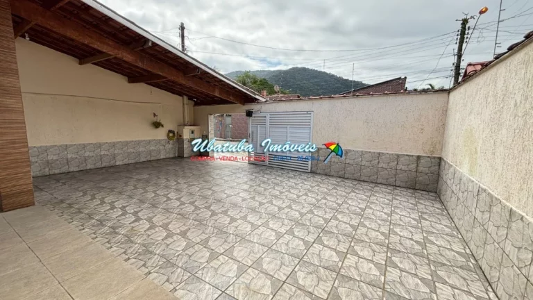 Imagem Casa a 200 metros da Praia do Perequê-açu com edícula