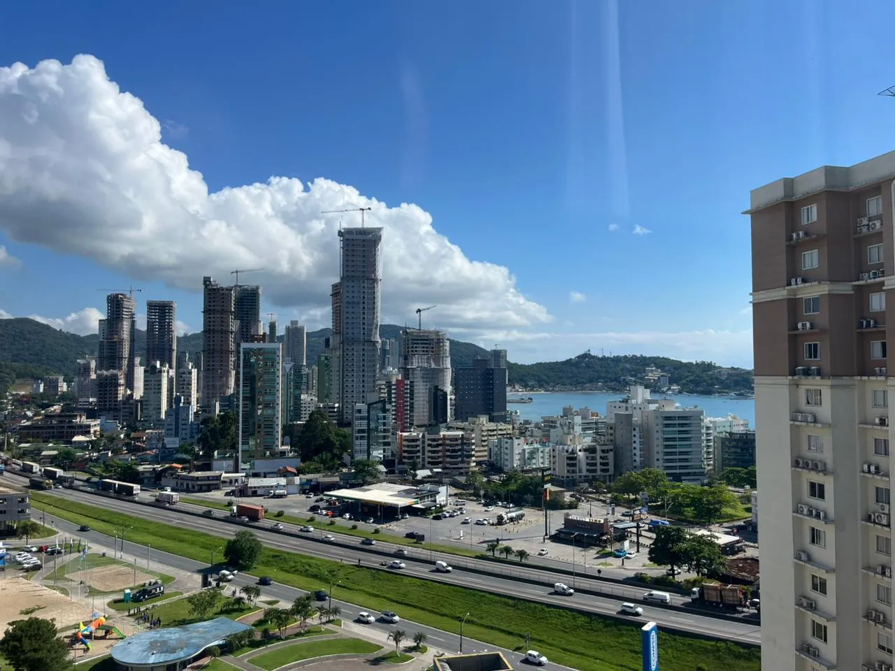 Imagem Apartamento com vista para o mar à venda com 702m2 por R$ 1.200.000,00