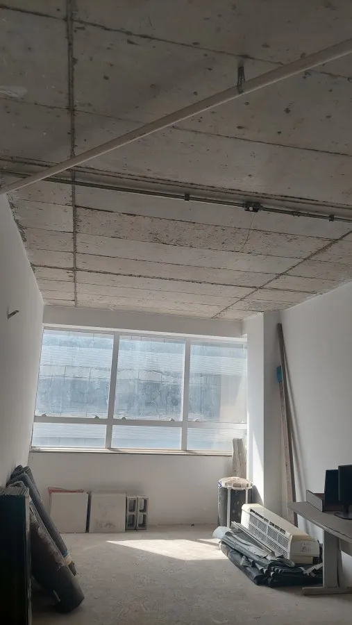 Imagem Sala Comercial para Locação em Itaboraí, Três Pontes, 1 banheiro, 1 vaga