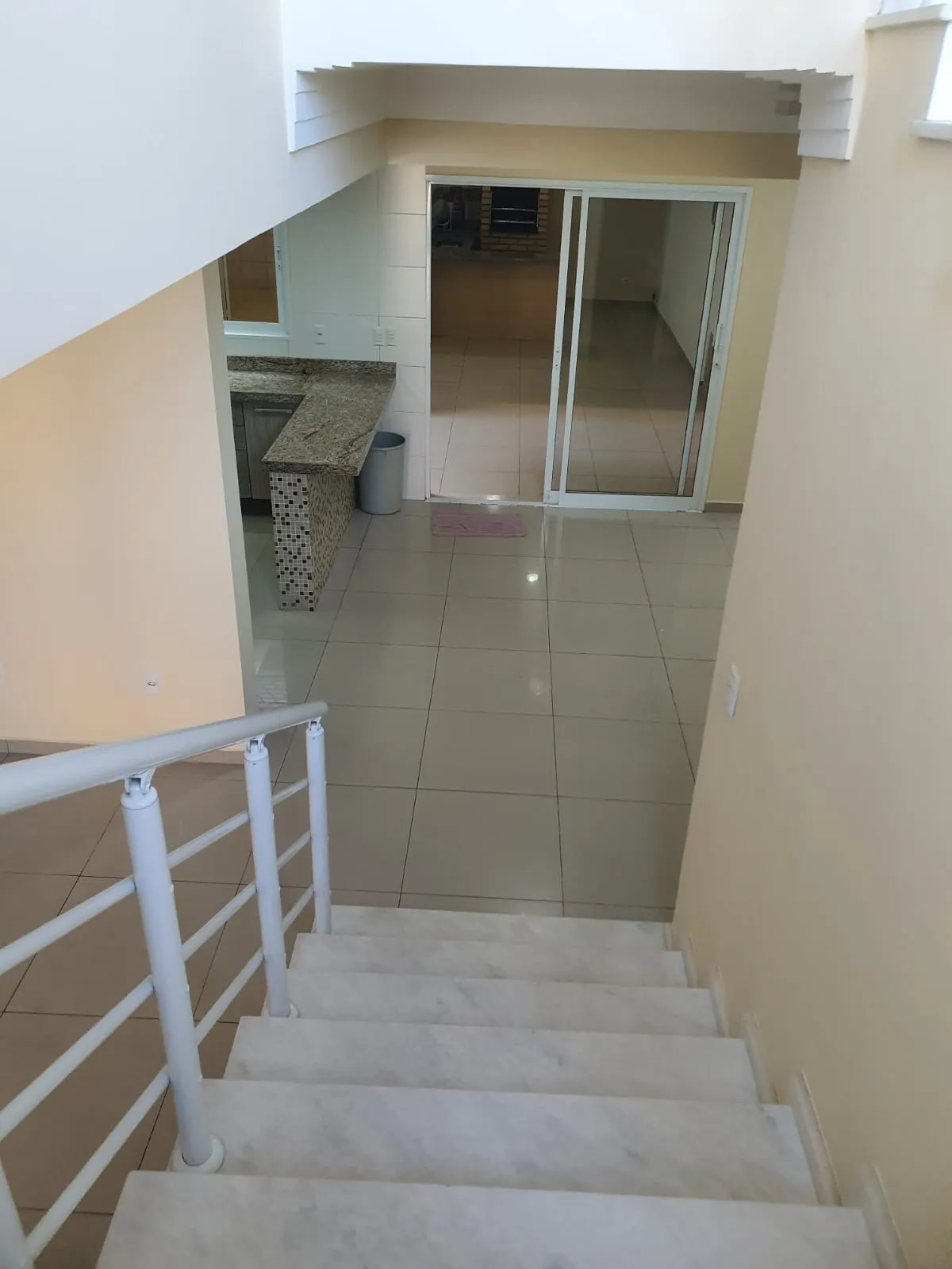 Imagem Sobrado Alto Padrão à Venda no Jardim Bonsucesso ? 3 Pavimentos e Acabamento Impecável