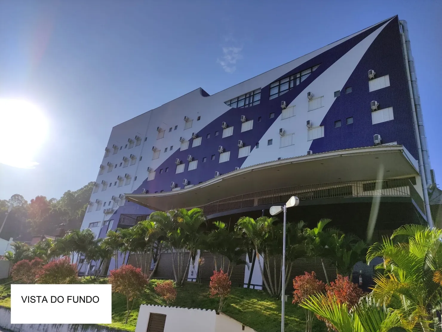 Imagem Complexo Comercial e Hoteleiro Sustentável - Oportunidade de Investimento