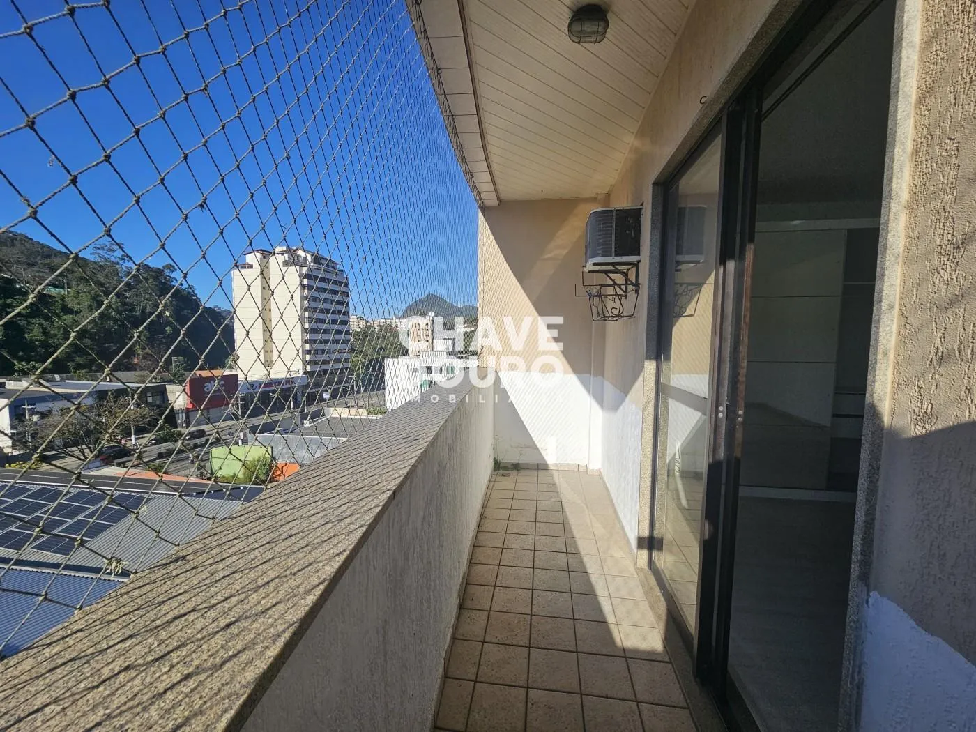 Imagem Apartamento de 2 Quartos (sendo 1 suíte com varanda) + Dependência e 1 Vaga