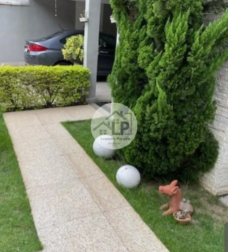 Imagem Casa de Alto Padrão à Venda no Vale da Colina | Volta Redonda, 190m² e Lazer Completo