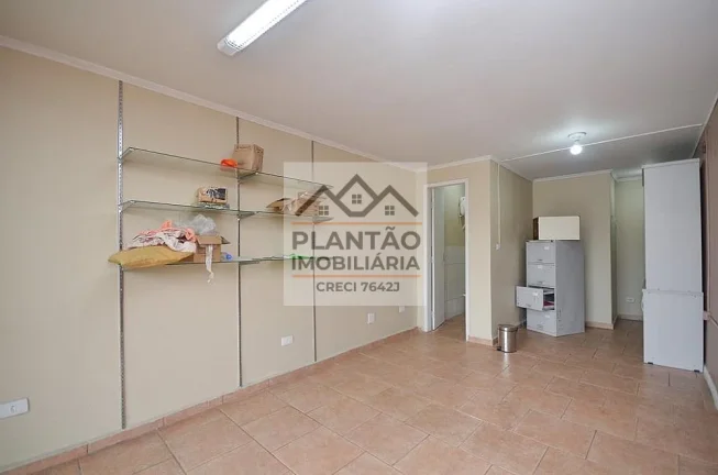 Imagem Casa Triplex a Venda no bairro Pinheirinho - Curitiba, PR