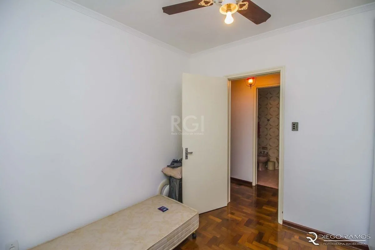Imagem Apartamento para Venda - 96m², 3 dormitórios, 1 vaga - Menino Deus