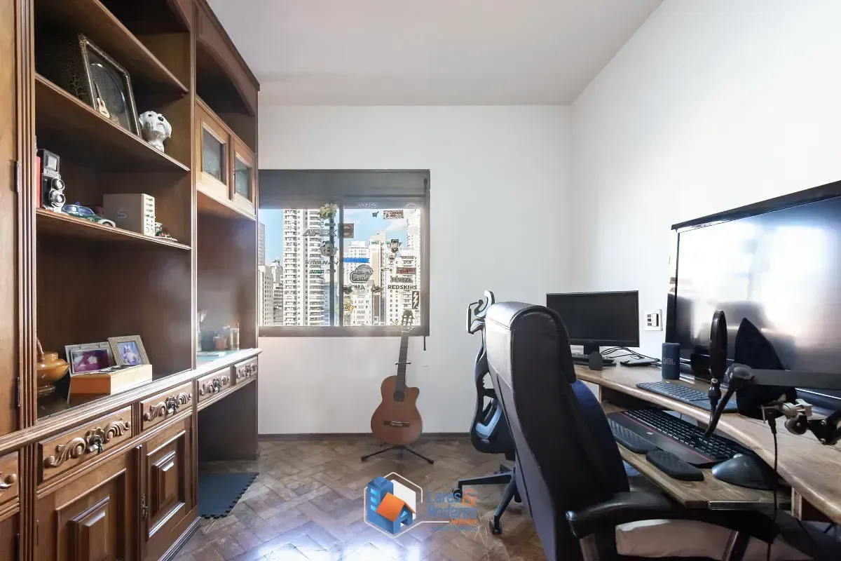 Imagem Apartamento para venda em Pacaembu com 4 quartos, sendo 2 suítes, 274m²
