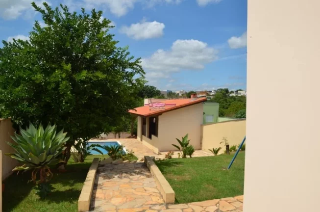 Imagem Chácara com 2 casas totalmente separadas - OPORTUNIDADE de investimento