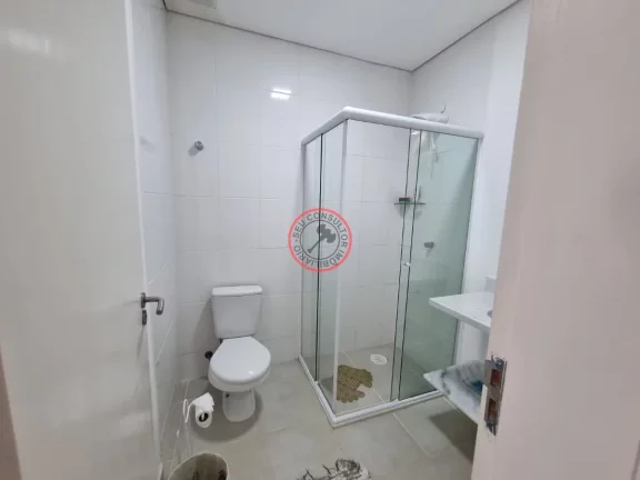 Imagem ESCRITURA DEFINITIVA, CASA A VENDA COM 3 SUÍTES,TODA MOBILIADA EM CONDOMINIO COM PISCINA, SALÃO DE FESTAS PERTO DE TODO COMÉRCIO