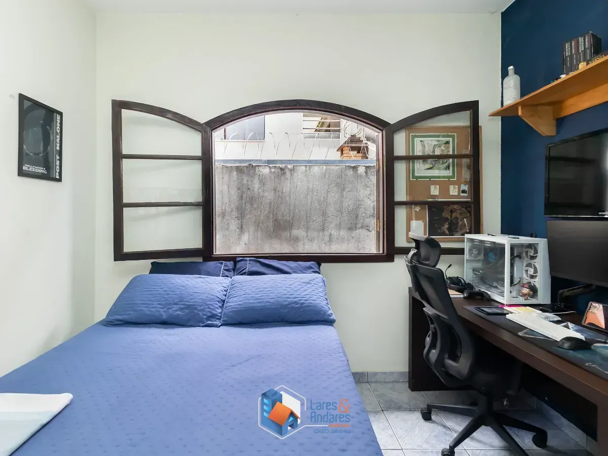 Imagem Sobrado para venda em Conjunto Residencial Vista Verde com 3 quartos, sendo 1 suíte, 170m²
