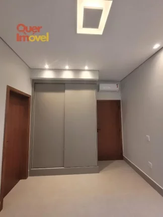 Imagem Casa em condomínio de luxo no Quinta da Primavera, Ribeirão Preto-SP 3 quartos, 3 suítes, 2 salas, 4 banheiros, 4 vagas 155 m² Visite agora! Quer Imóvel Negócios Imobiliários.