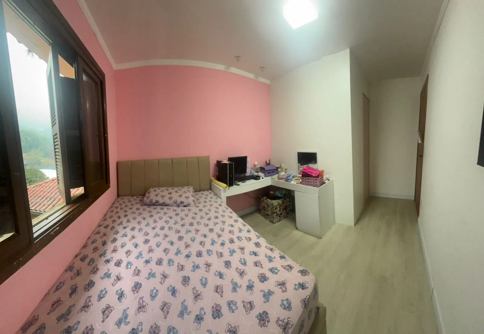 Imagem Casa com 03 quartos (01 suíte), 02 vagas, no Bairro Vila Conceição