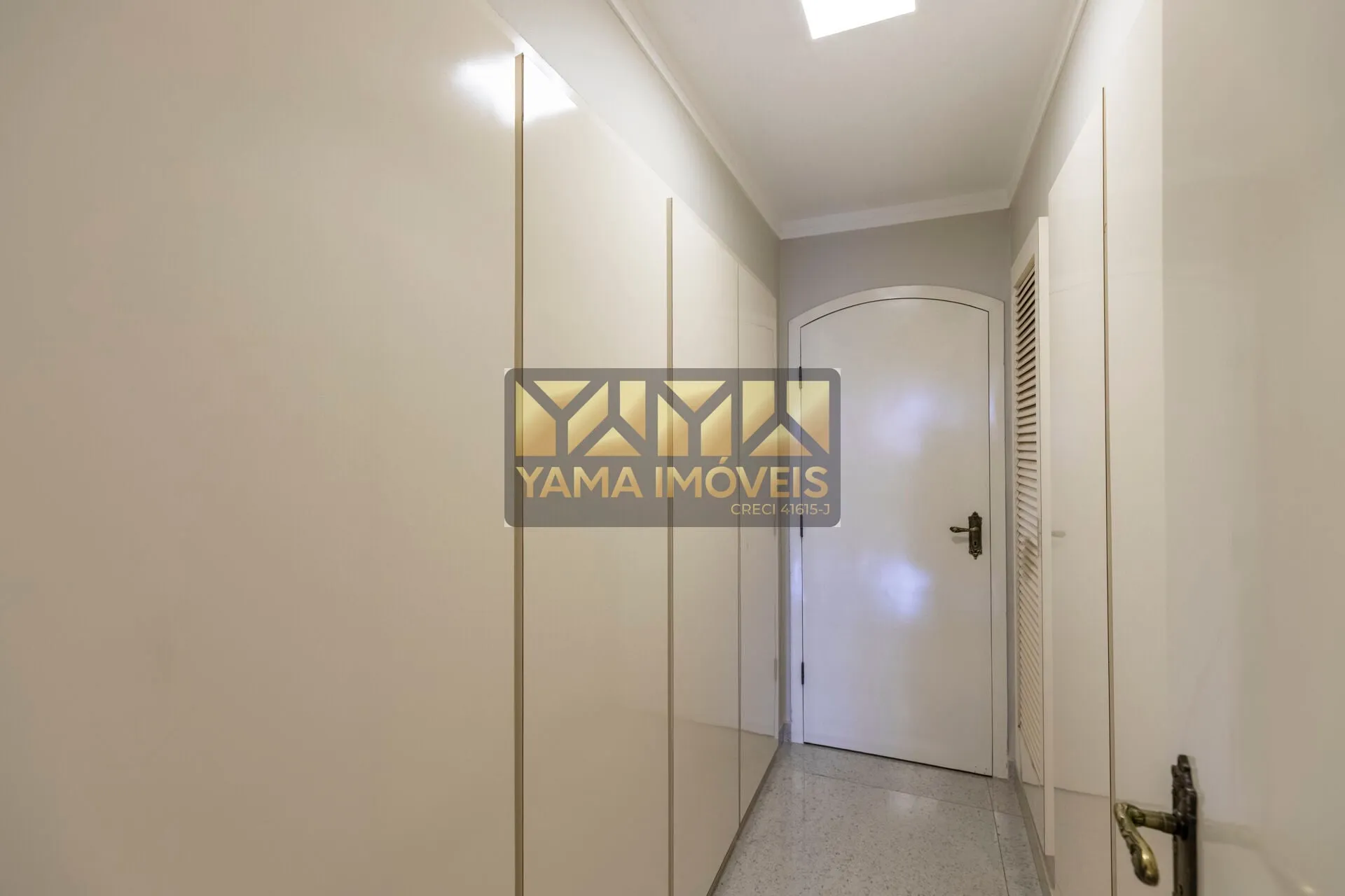 Imagem Condomínio Ouro Preto - Apartamento à venda no bairro Centro - Ribeirão Preto/SP