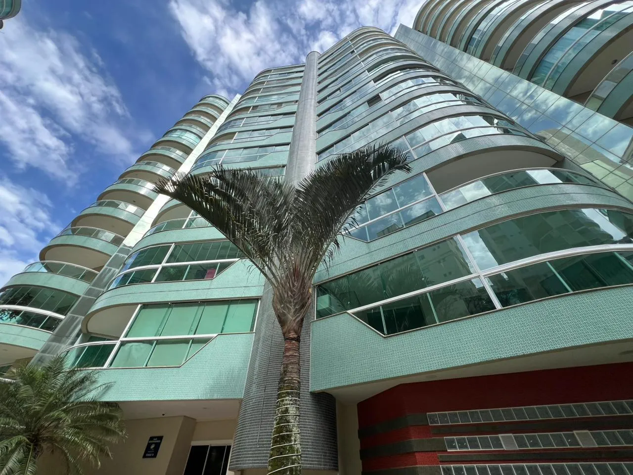 Imagem Apartamento com vista para o mar à venda com 350m2 por R$ 10.500.000,00