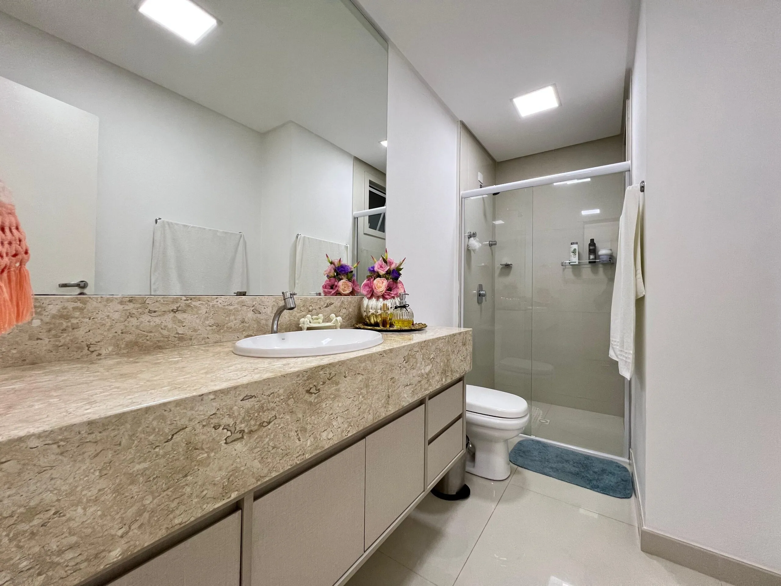 Imagem Apartamento com vista para o mar à venda com 197m2 por R$ 5.590.000,00