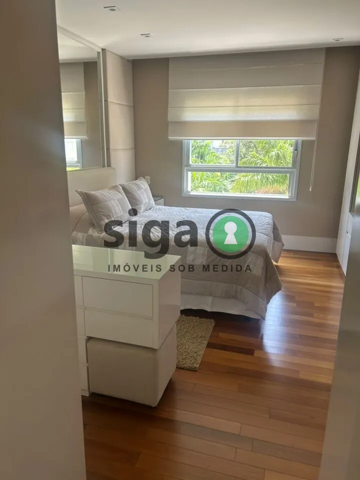Imagem Apartamento á Venda com 200 m2, 4 dormitórios e 3 vagas, no Panamby