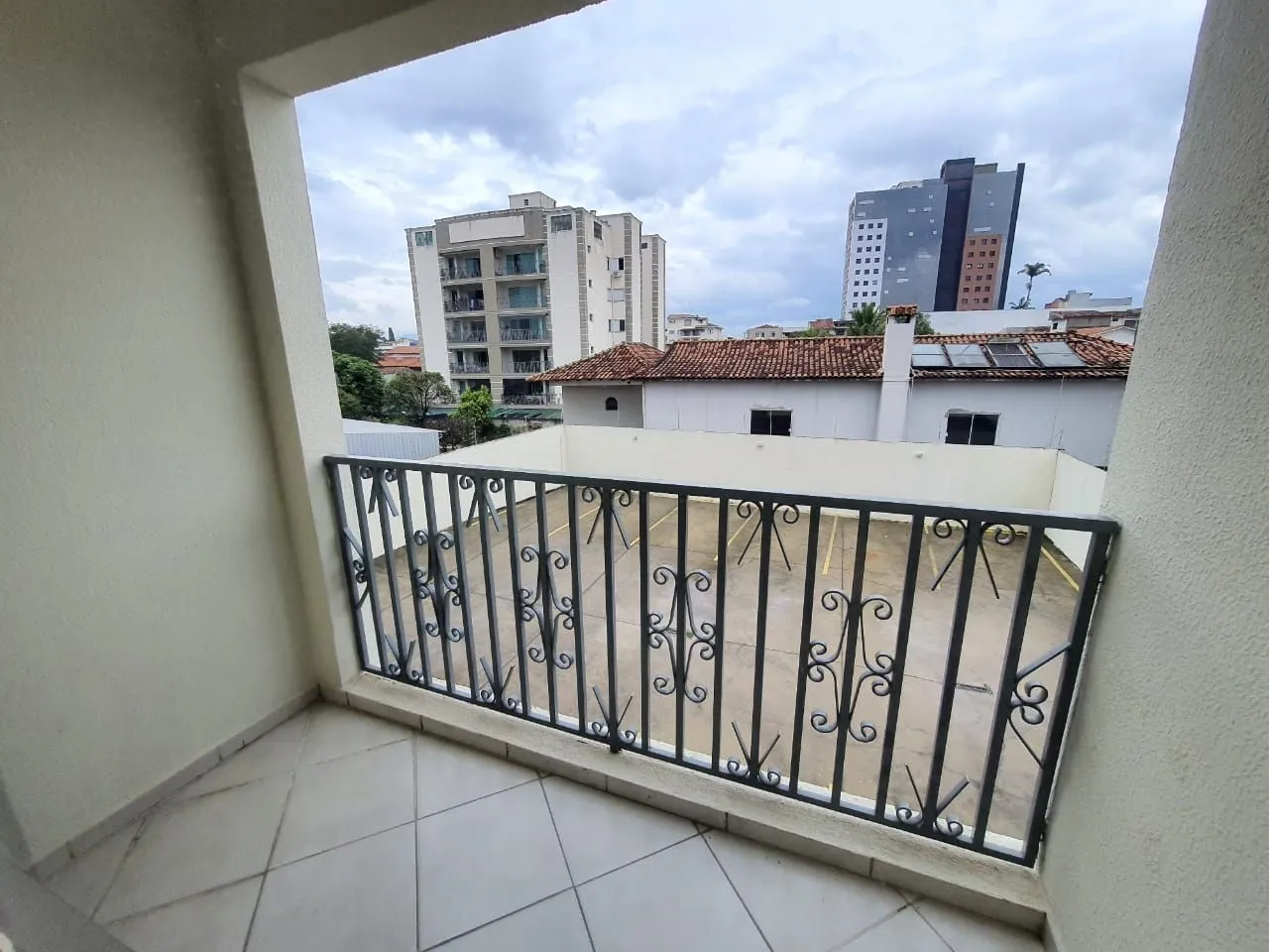 Imagem Apartamento à venda 1 Quarto, 1 Suite, 1 Vaga, 54M², Santana, Pindamonhangaba - SP | Edifício Padrão Centro