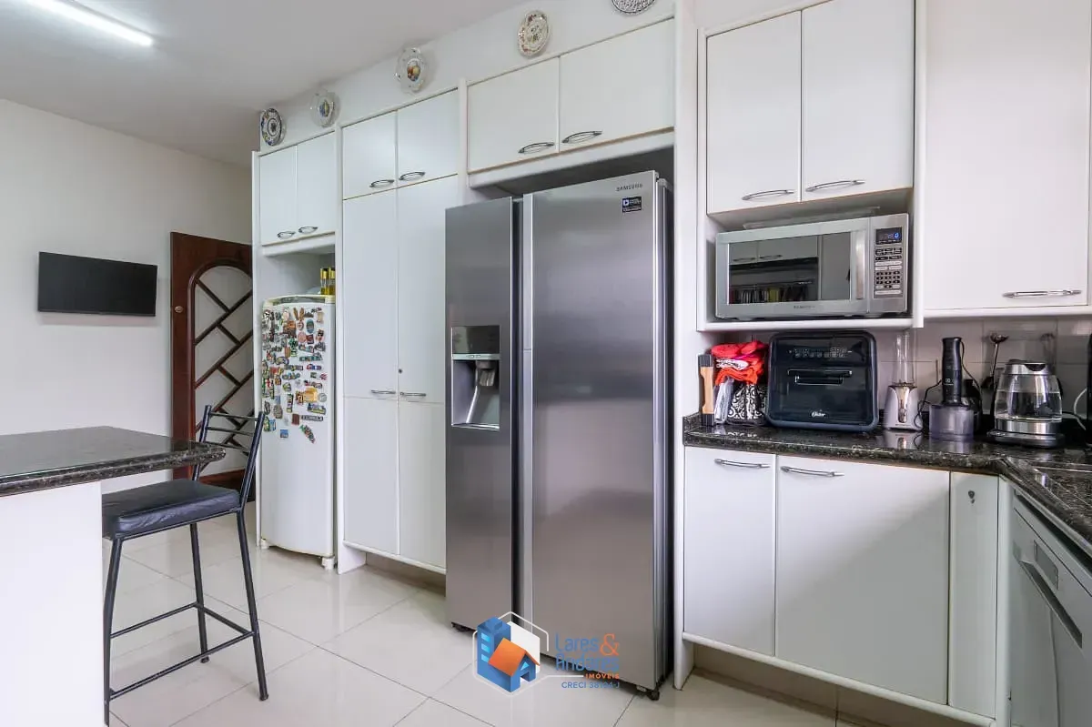 Imagem Casa para venda em Vila Suzana com 5 quartos, sendo 4 suítes, 373m²
