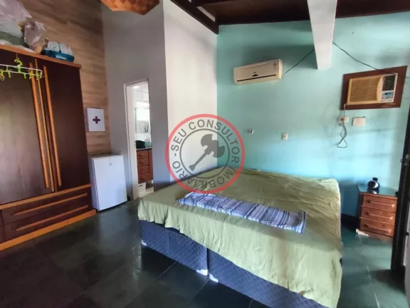 Imagem CASA A VENDA EM CAMBURI, 3 DORMITORIOS, SENDO 2 SUITES COM PISCINA