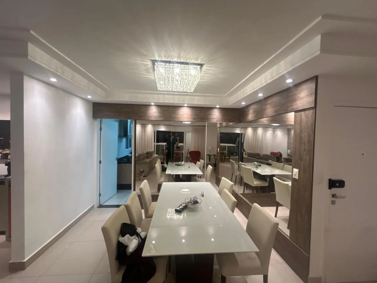 Imagem Luxuoso Apartamento no Coração do Parque Campolim Cond. Residencial Saint Tropez