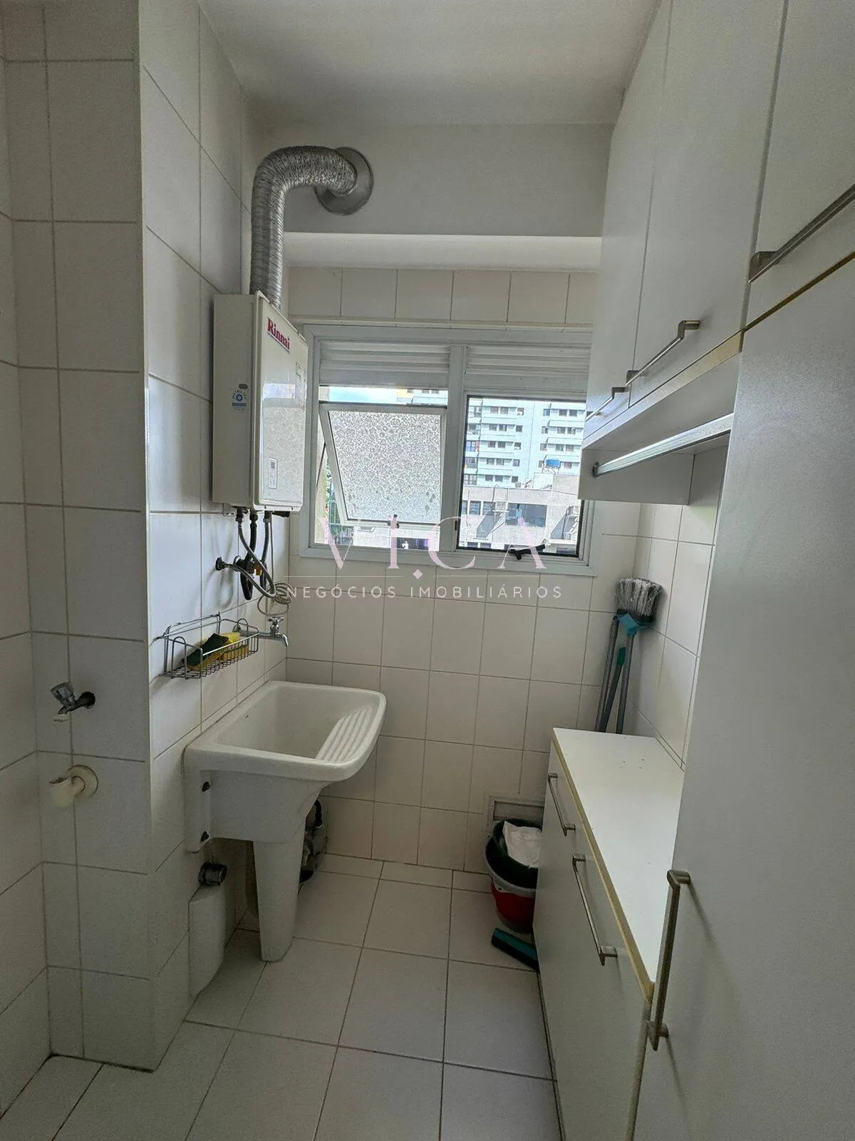 Imagem Alphaville| Apartamento semi mobiliado 63m² 1dormitório por R$ 4.295/mês