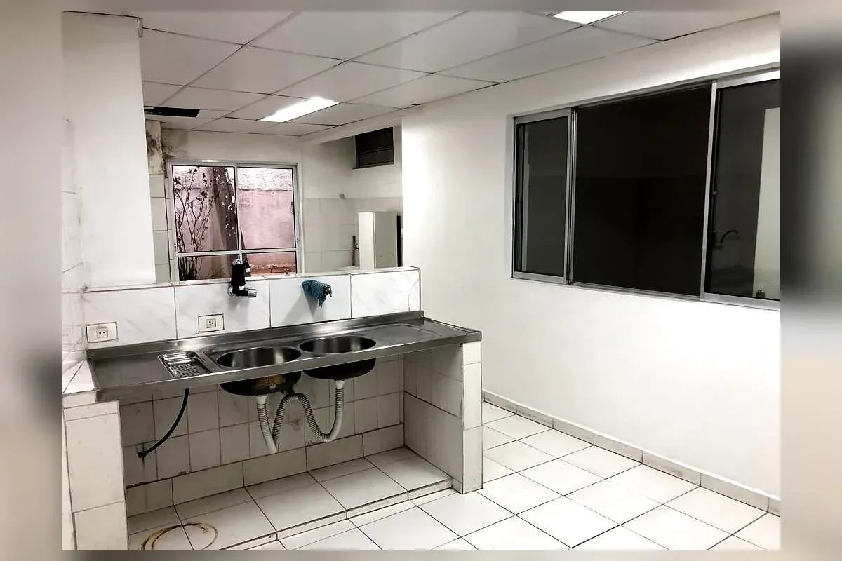 Foto do imóvel: Sobrado com 4 Quartos à Venda, 180, 8 m² em Jardim Peri Peri - São Paulo em Jardim Peri-Peri,