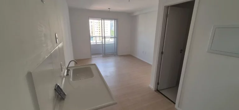 Imagem METROCASA BERRINI - Unidade de Revenda, andar alto, próximo à Estação Berrini da CPTM!!