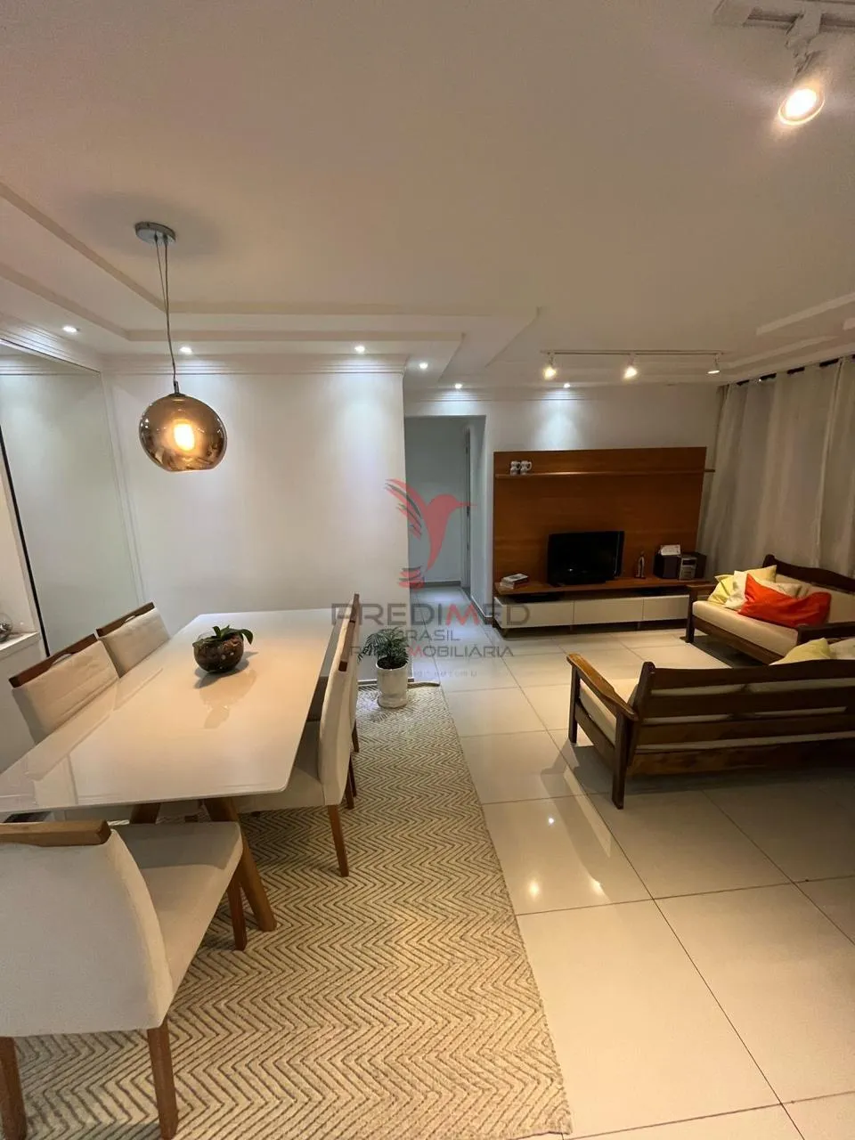 Foto do imóvel Vendemos no Morumbi apartamento de 2 Quartos reformado. Lindo !!! em Rua José Carlos de Toledo Piza, 150 - Vila Andrade, São Paulo - SP
