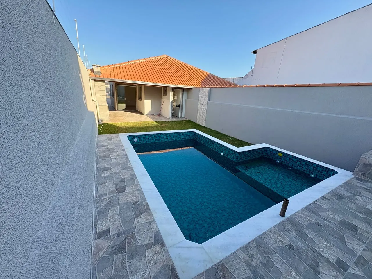 Imagem Casa para Venda em Itanhaém, Cibratel II, 2 dormitórios, 1 suíte, 2 banheiros, 4 vagas