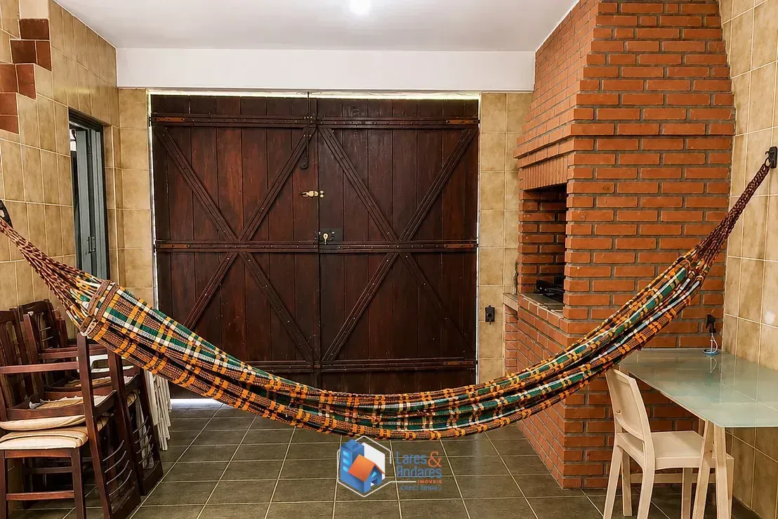 Imagem Sobrado para venda em Jardim Cachoeira com 3 quartos, sendo 1 suíte, 120m²