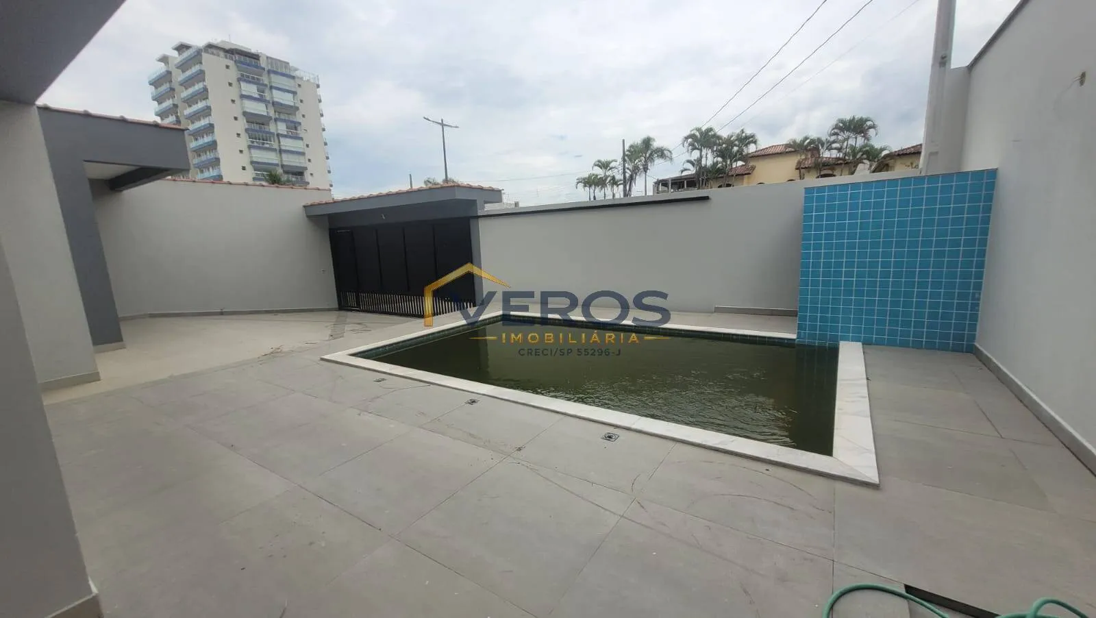 Imagem Sobrado de alto padrão à venda no Indaiá - a 100 metros da Orla