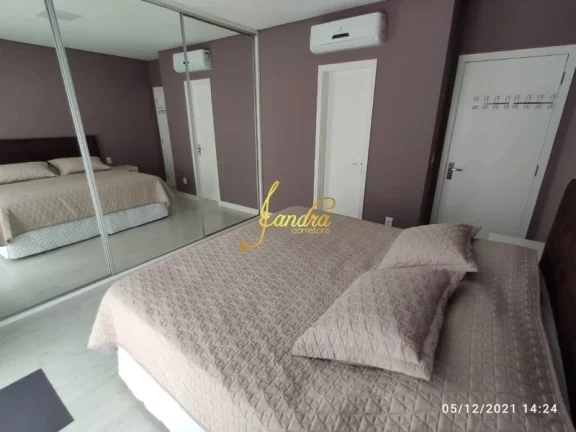 Imagem Excelente Casa no Condomínio Capão Ilhas! Estilo Contemporânea, mobiliada e decorada, composta por 03 suítes