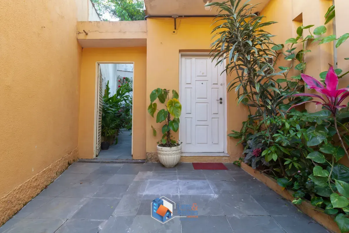 Imagem Sobrado para venda em Vila Nova Caledônia com 3 quartos, sendo 1 suíte, 168m²