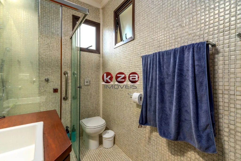 Imagem Casa de Luxo em Condomínio à Venda em Iporanga - Guarujá-SP: 7 Quartos, 7 Suítes, 3 Salas, 8 Banheiros, 4 Vagas, 338m².