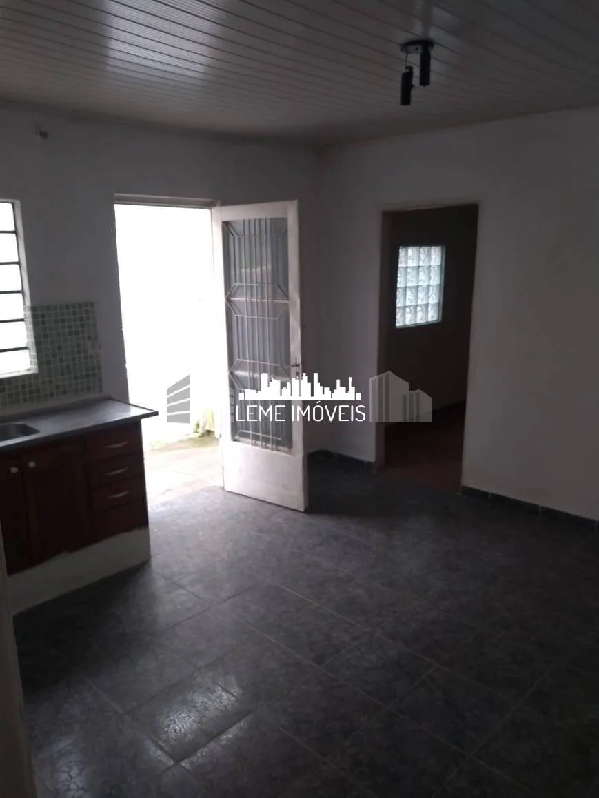 Imagem DUAS CASAS EM TERRENO MEDINDO 220,00M2 COM ESCRITURA!!!
