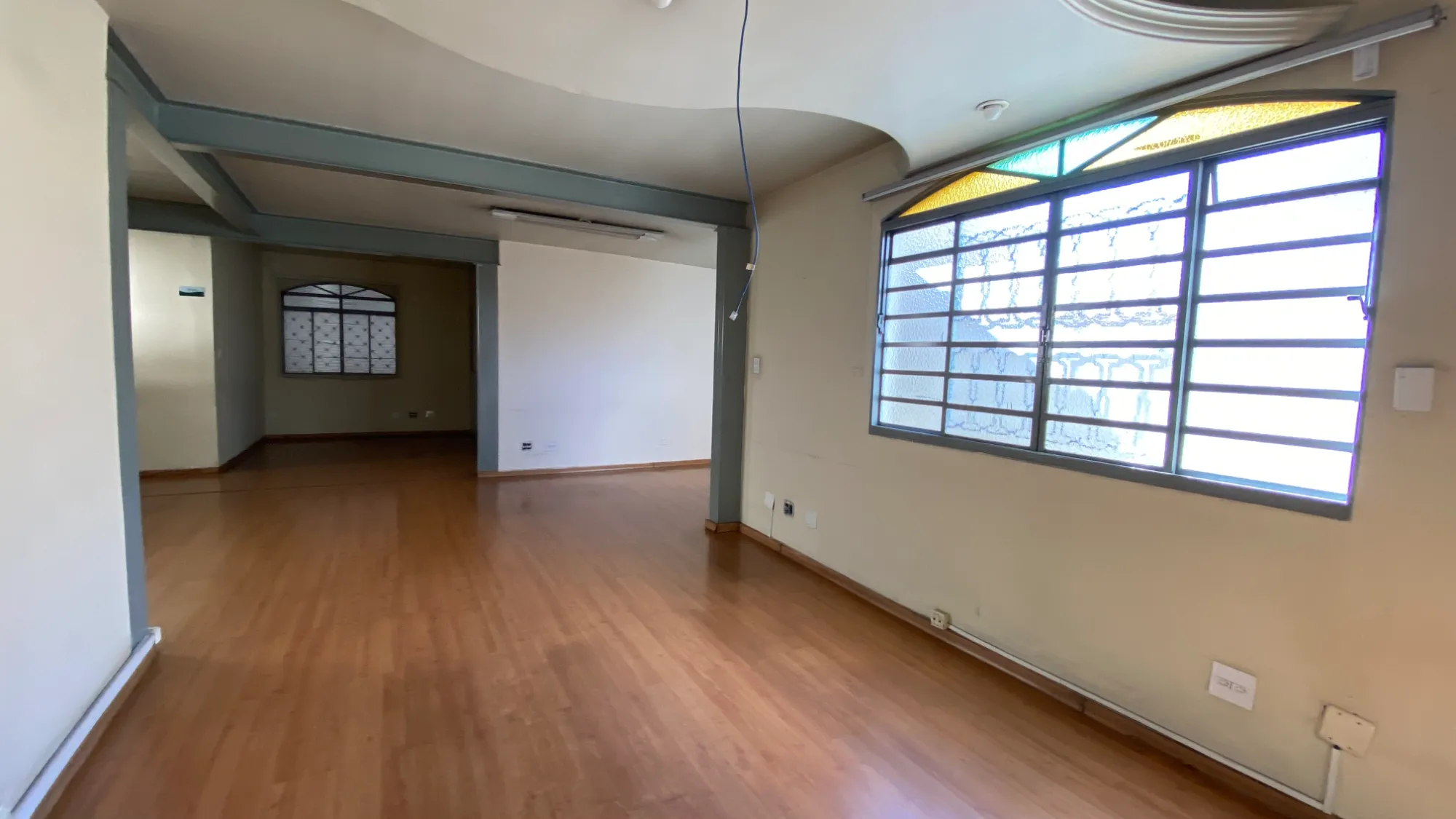 Imagem Casa com 3 Quartos à Venda ou Locação, 187 m² em Betânia - Belo Horizonte