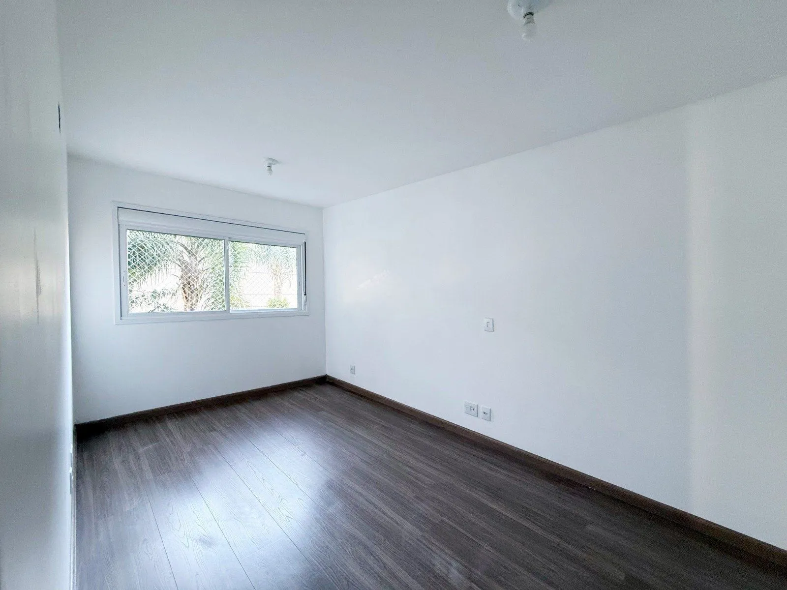 Imagem Apartamento com 2 dormitórios, sendo 1 suíte, e sala ampla com ambientes integrados - Condomínio Residencial Sucre