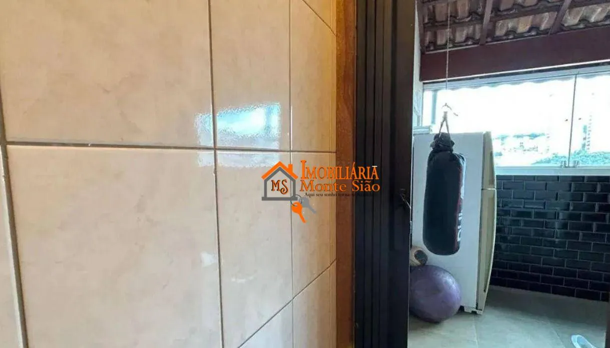 Imagem Sobrado com 3 dormitórios à venda, 178 m² por R$ 900.000 - Jardim Barbosa - Guarulhos/SP