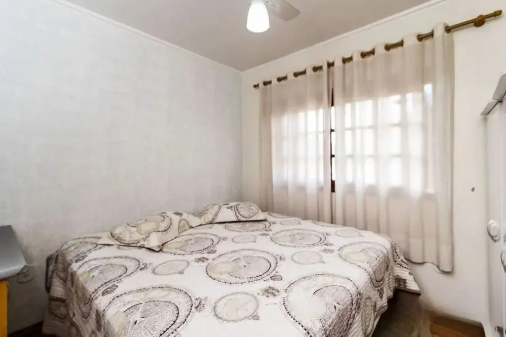 Imagem Casa com 3 dormitórios de 278m² à venda no Bairro Jardim Itú Sabará