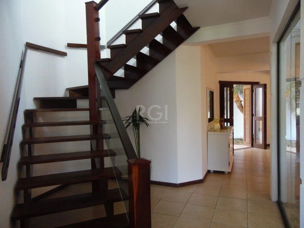 Imagem Casa para Venda - 410m², 5 dormitórios, sendo 5 suites, 5 vagas - Centro