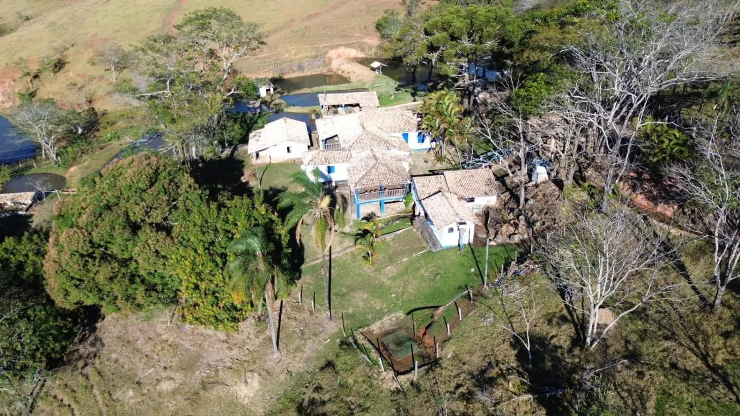 Imagem Excelente fazendinha à venda em Carmópolis de Minas, com área total de 54 HECTARES