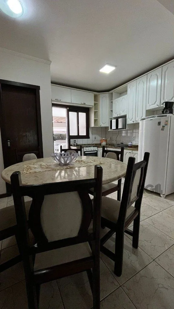 Imagem Casa em Condomínio, com 3 dormitórios e vaga, na Zona Nova, em Capão da Canoa RS.