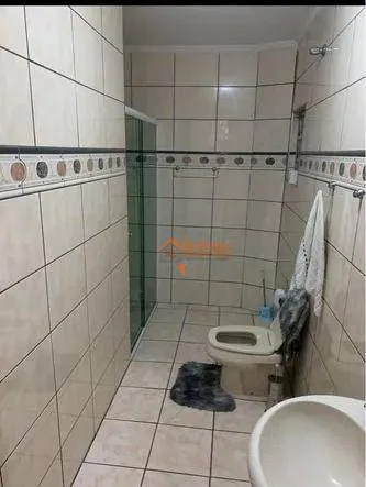 Imagem Sobrado com 3 dormitórios à venda, 352 m² por R$ 585.000,00 - Jardim Presidente Dutra - Guarulhos/SP