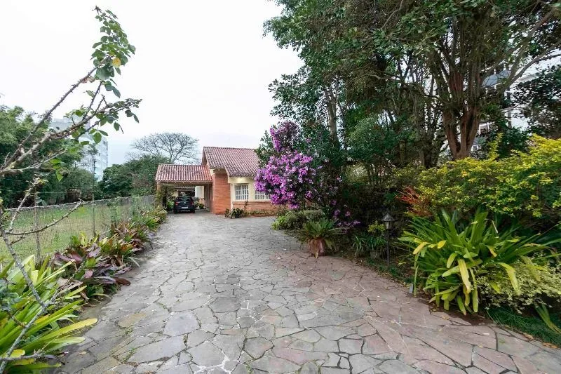 Imagem Casa para Venda - 231.72m², 4 dormitórios, sendo 1 suites, 3 vagas - Tristeza