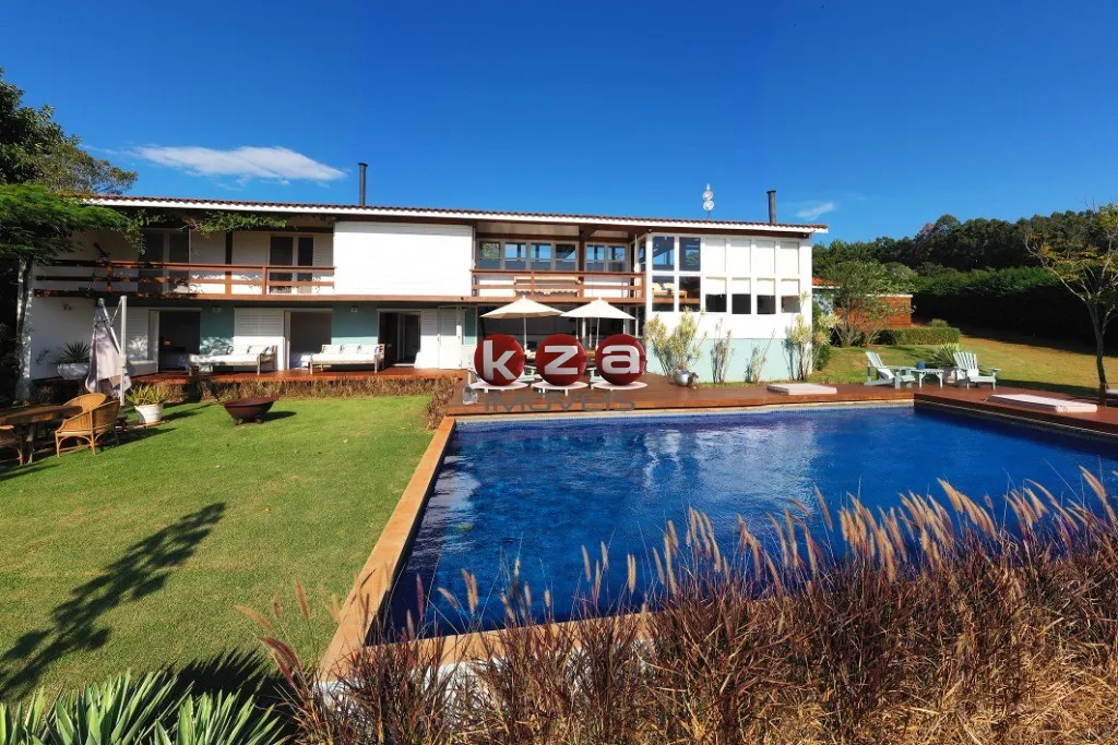 Foto do imóvel Imóvel de luxo com 4 suítes e 10 vagas de garagem no Parque São Jorge, Avaré-SP: a casa dos seus sonhos!