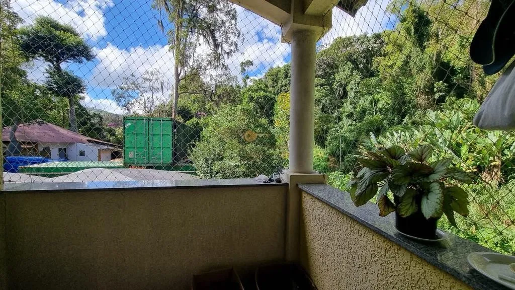Imagem Casa em Condomínio para Venda em Teresópolis / RJ no bairro Quebra Frascos